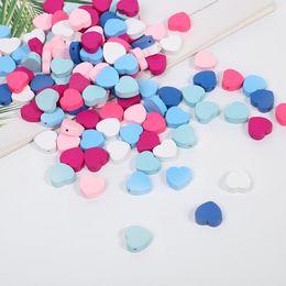 200pcs 17mm 7 Colors Creative Heart Wooden Beads Children DIY Jewelry Making Accessories Bracelet Necklace Heart Charms Findings Wholesale