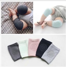 Baby Knee Pads Dzieci przeciwpoślizgowe pełzanie kolan ogrzanie nóg dziecięce ochrona zabezpieczająca Kolan Kneecaps Knee Pad Crawling Elbow Emushion