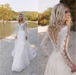 2020 Modest Elegant A Line Wedding Dresses V Neck Long Sleeve Lace Applique Wedding Gowns Sweep Train robe de mariée