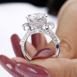 Luxury 925 Sterling Silver Wedding Engagement Halo Rings for Women Finger Big 3ct Simulated Diamond Platinum Jewellery Wholesale