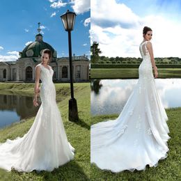 2020 Mermaid Wedding Dresses V Neck Lace Appliques Beads Bridal Gowns Button Back Sweep Train Beach Wedding Dress Robe De Mariee