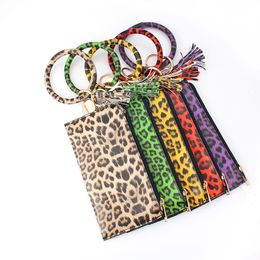 S1143 Women Girls Leopard PU Leather Bracelet Key Ring Bangle Keyring Ring Circle Keychain Wristlet Keyrings Jewelry with Wallet Purse