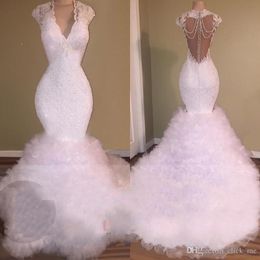 Weiße Meerjungfrau Brautkleider mit V-Ausschnitt Spitze Appliques Perlen Kristall Sexy Sheer Back Bridal Gowns Puffy Hochzeit Party Kleid
