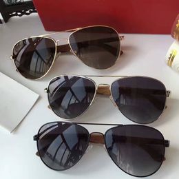 luxury- 2017 New sunglasses MODEL 8200933 gafas de sol sunglass Square frame sunglasses men and women sun glasses Colour film oculos brand