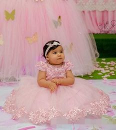 Cute Pink Flower Girls Dresses Lace Applique Tulle Short Sleeves Big Bow Crystal Handmade Flowers Little Girl Pageant Communion Dress s
