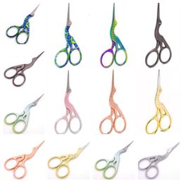 New 8 Colour stainless steel crane scissors animal carving retro gilt scissors nose hair scissorss Beauty scissors T2I5118