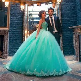 2019 Prom Dresses Vestidos De Fiesta Strapless Neckline Beaded Lace Bodice Puffy Skirt Green Tulle Quinceanera Ball Gowns