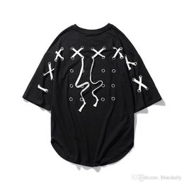 Back Rings Holes Strings Curved Hem T Shirts Embroidery Hemline Extended Tops Tee Mens Hip Hop Streetwear Tshirts