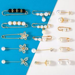 Pearl Buckle Brooch Clothes Charms Lapel Pins Fashion Jewellery