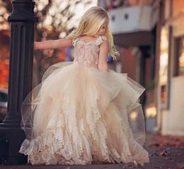 Attractive Beaded Lace Flower Girl Dresses For Ball Gown Wedding Pageant Gowns Tulle Sweep Train Tiered First Communion Dress