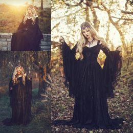 Vintage Medieval Gothic Black Lace Wedding Dresses Flare Long Sleeves Applique Sweep Train Bridal Wedding Gowns robe de mariee