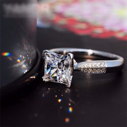 Fashion-Luxury 2.5 Carat Solid 925 Sterling Silver Halo Wedding Ring Princess Cut CZ Stone Fashion Jewellery For Women LR038
