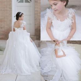 White Wedding Flower Girl Dresses with Crystal Appliques Feather A Line For Little Girls Backless Communion Birthday Party Dress193W