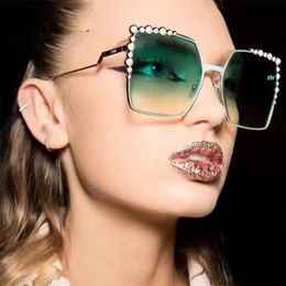 Luxury-Square Sunglasses for Women Diamond New Fashion Brand Designer Black Red Female cool Sun Glasses