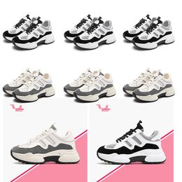 Women for Old Classic newNew top Dad Shoes Triple White Grey Black Mesh Breathable Comfortable Sports Designer Sneakers Size 35-40 Comtable