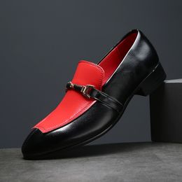 2019 New Dress Men Shoes for Wedding Red Black Soft Leather Shoes Retro Casual Large Size Fashion Men Shoes