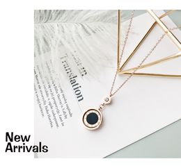 Fashion-Europe and America fashion titanium steel Rome tide black and white disc pendant pendant titanium steel rose gold lock necklace