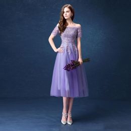 2023 New Off the Shoulder Short Sleeves Lace Appliques Short Lavender Homecoming Dresses Cheap Bridesmaid Dresses Elegant Cocktail Dresses