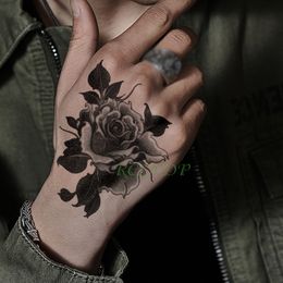 Remise Tatouage De Fleur De Main