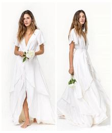 Schlitzröcke, romantische Strand-Bohemien-Hochzeitskleider, günstige kurze Ärmel, tiefer V-Ausschnitt, geschichtete Schleppe, Seidensatin-Chiffon-Brautkleider
