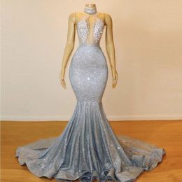 Sparkly Silver Mermaid Prom Dresses Lace Appliques Sexy Backless Evening Gowns Halter Sweep Train Cocktail Party Dress Cheap