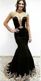 2019 New Sexy Scoop Neck Fashional Lace and Appliques Decoration with Court Train Mermaid Satin Evening Dress 165