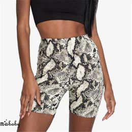 calzoncini da donna cortissimi e attillati