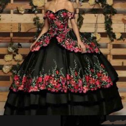 Romantic Off The Shoulder Quinceanera Dresses 3D Flowers Appliques Sweetheart Embroidery Formal Sweet 16 Prom Party Gowns