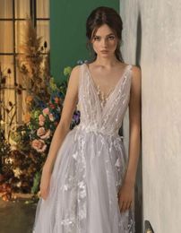 2020 New vintage deep V Neck backless Wedding Dresses A Line ruched 3D Floral Appliqued Lace Bridal Gowns Sweep Train robe de mariée