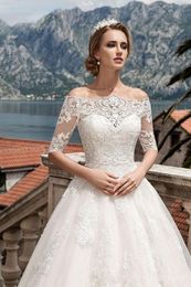 Giacca bolero da sposa vintage avvolge bianco avorio con spalle scoperte applicazioni in pizzo illusione bottone posteriore mezze maniche avvolgenti da sposa formali taglie forti