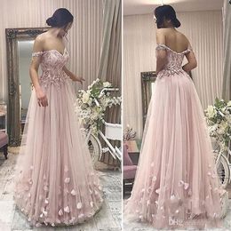 New Prom Dresses Off Shoulder Dusky Pink Lace Appliques Tulle With Flowers Open Back Floor Length Evening Dress Party Pageant Formal Gowns