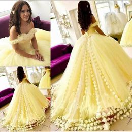 Stunning 3D Appliqued Ball Gown Quinceanera Dresses Off The Shoulder Neck Sweet 16 Dress Tulle Light Yellow Corset Masquerade Gowns