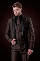 Handsome One Button Groomsmen Peak Lapel Groom Tuxedos Men Suits Wedding/Prom/Dinner Best Man Blazer(Jacket+Pants+Tie+Vest) 974