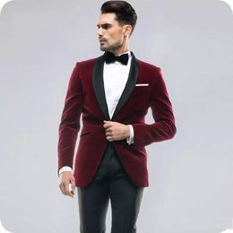 Burgundy Velvet Groom Tuxedos Black Shawl Lapel Groomsman Wedding 2 Piece Suit Fashion Men Prom Party Jacket Blazer(Jacket+Pants+Tie) 2600