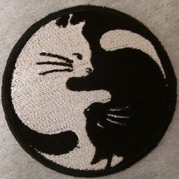 10 PCS New arrival Cartoon Cat Embroidery Iron-on Patches For Clothes DIY Style Applique Free Shipping