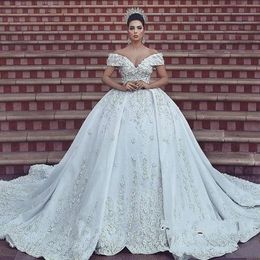 Gorgeous Vintage Lace Wedding Dresses Off Shoulder 3D Floral Applique A-Line Backless Chapel Train Wedding Dress Bridal Gowns