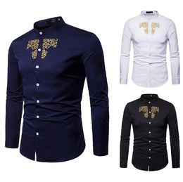 camisa bordada para hombre