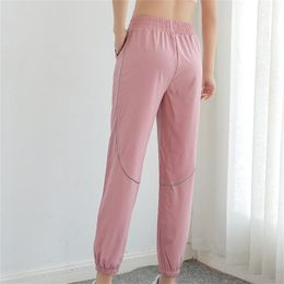dress jogging pants