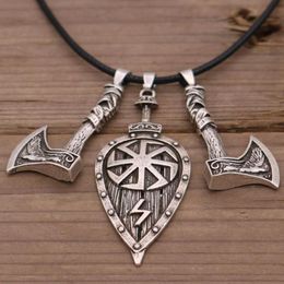 Hafrita Men Stainless Steel Norse Viking Shield Compass Talisman Pendant Necklace with Viking Figt Bag 