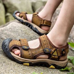 Sandalias de senderismo al aire libre de cuero para hombres 