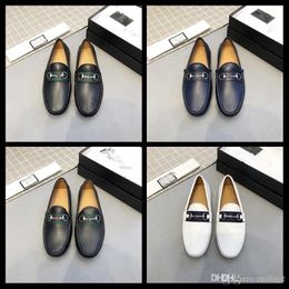 blanche porte chaussure homme