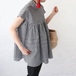 Camisa De Punto Con Estampado De Ondas Rizadas Y Modernas De Camisa De Punto Con Estampado De Ondas Rizadas Y Modernas De