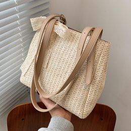 coach straw handbolsas