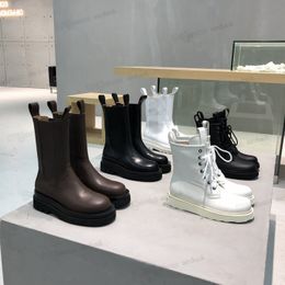 BOTAS NEGRAS CON ELASTICO 7615 - FLY