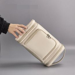 large waterproof toiletry bolsa