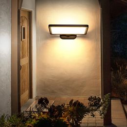 Cerca de la pared de luz solar LED de encendido de la puerta del jardín al aire libre impermeable de la iluminación de la lámpara marrón 