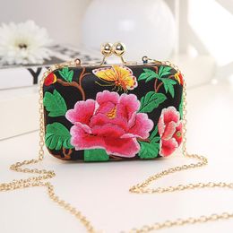 clutches wholesale suppliers
