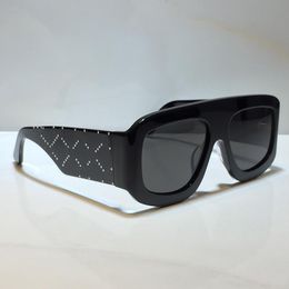 Gafas de sol UV de metal 2242 Gafas de sol de moda marco de oro Gafas de sol UV de metal 2242 Gafas de sol de moda marco de oro