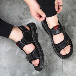 sandali uomo vecchio