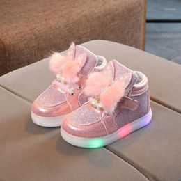 chaussure bebe lumineuse
